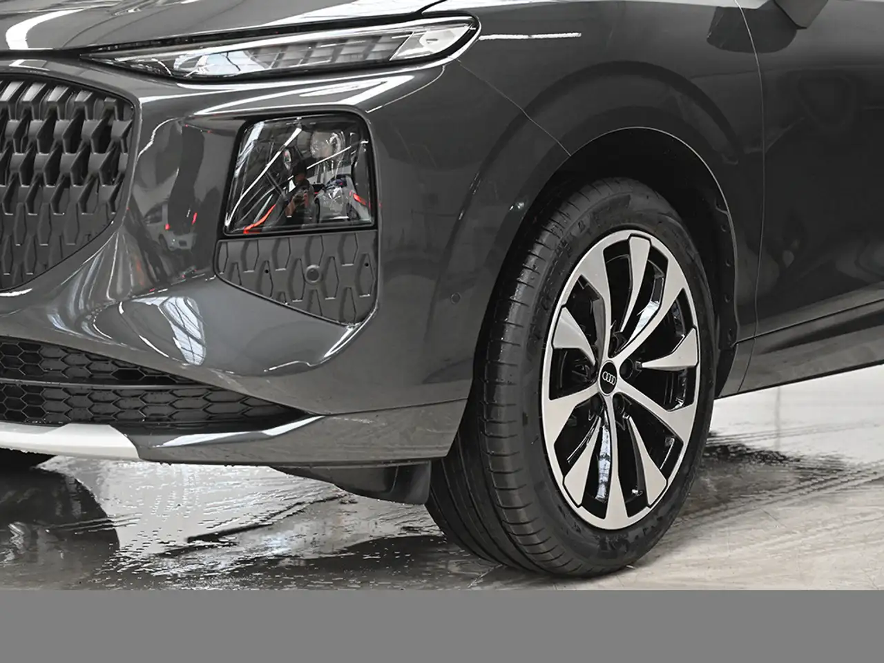 Audi Q3 5