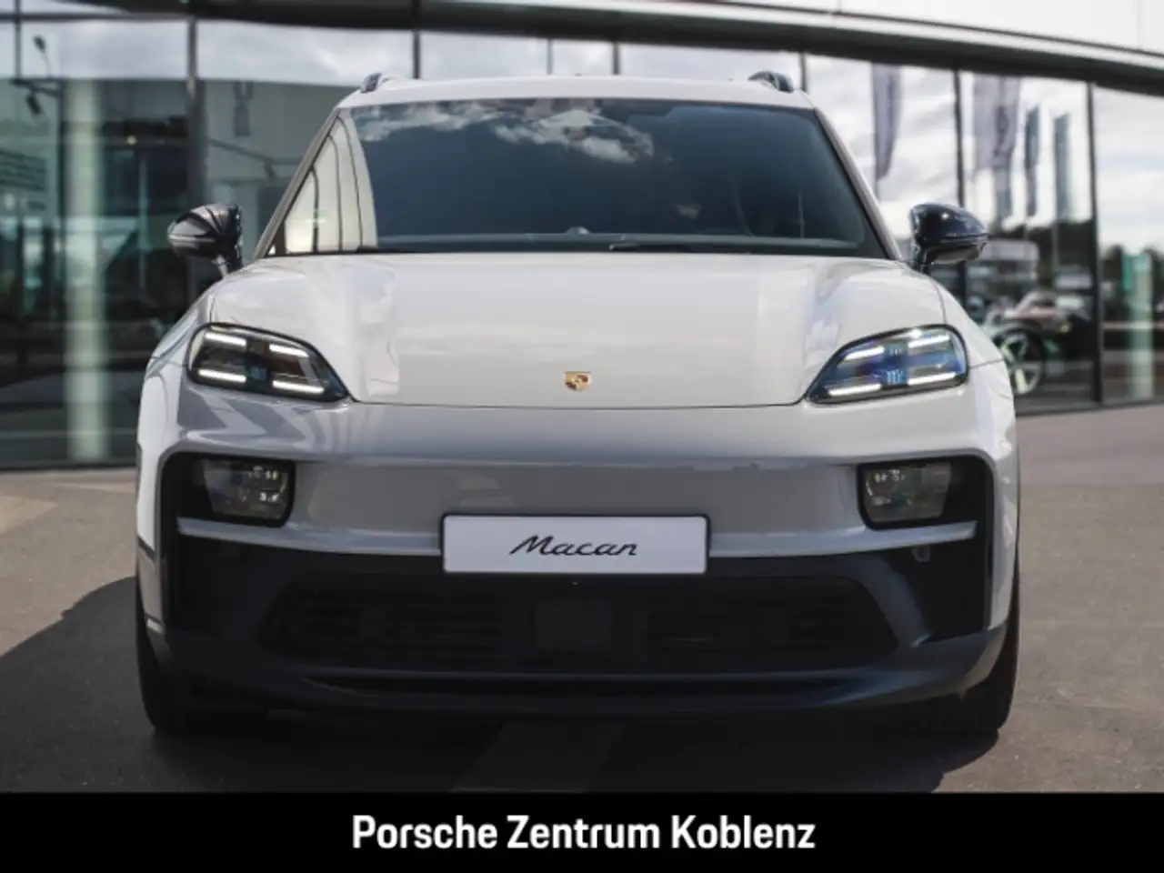 Porsche Macan 11