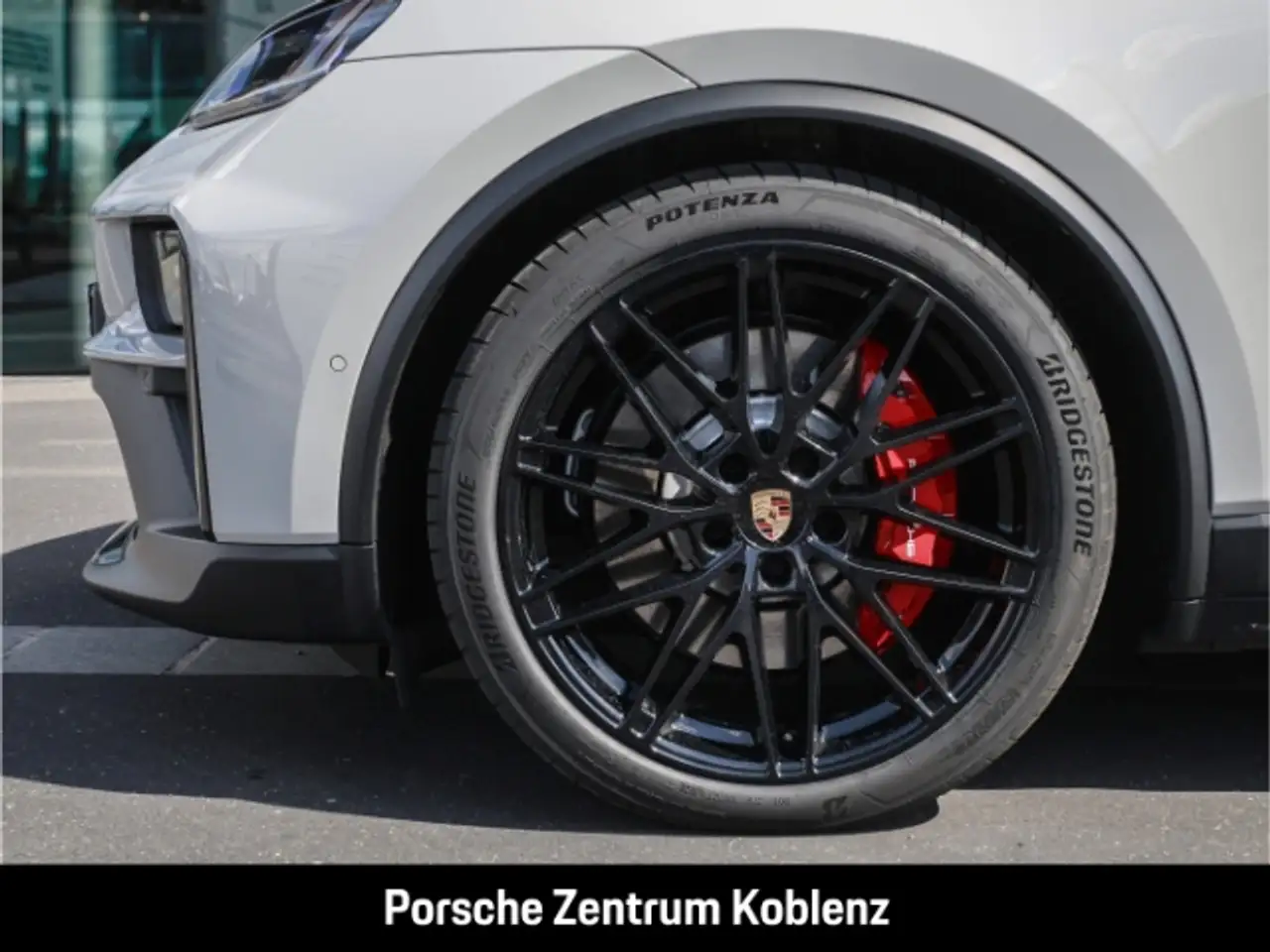 Porsche Macan 12