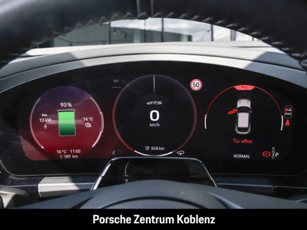 Porsche Macan 16
