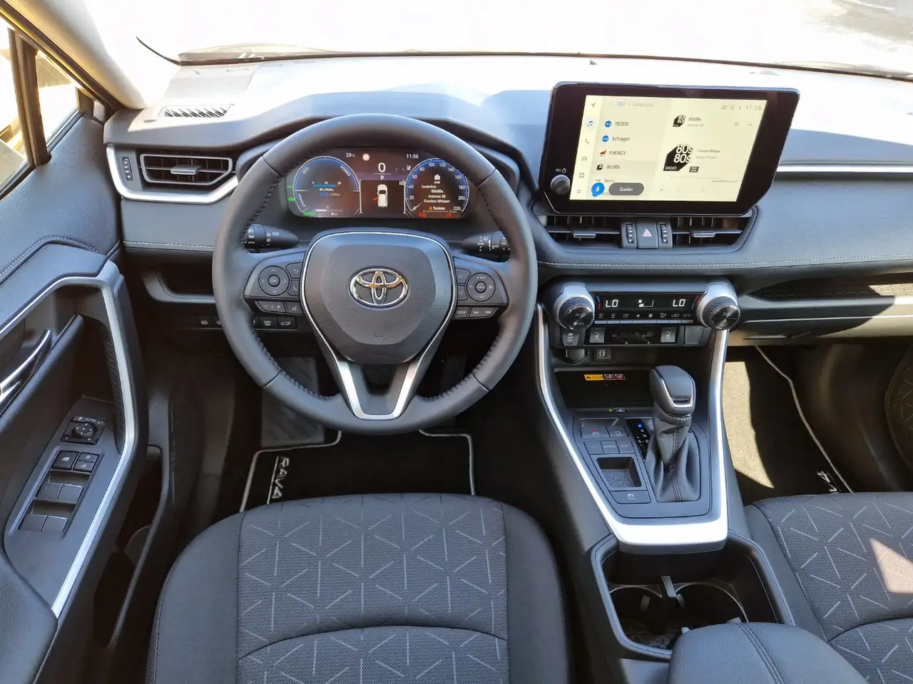 Toyota RAV4 8
