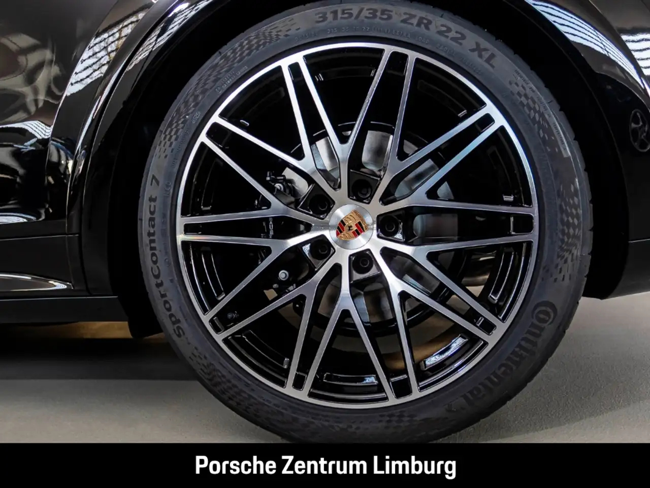 Porsche Cayenne 8