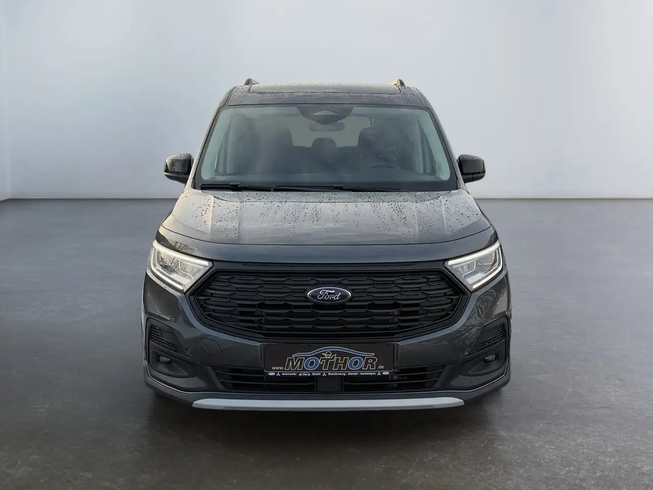 Ford Tourneo 6