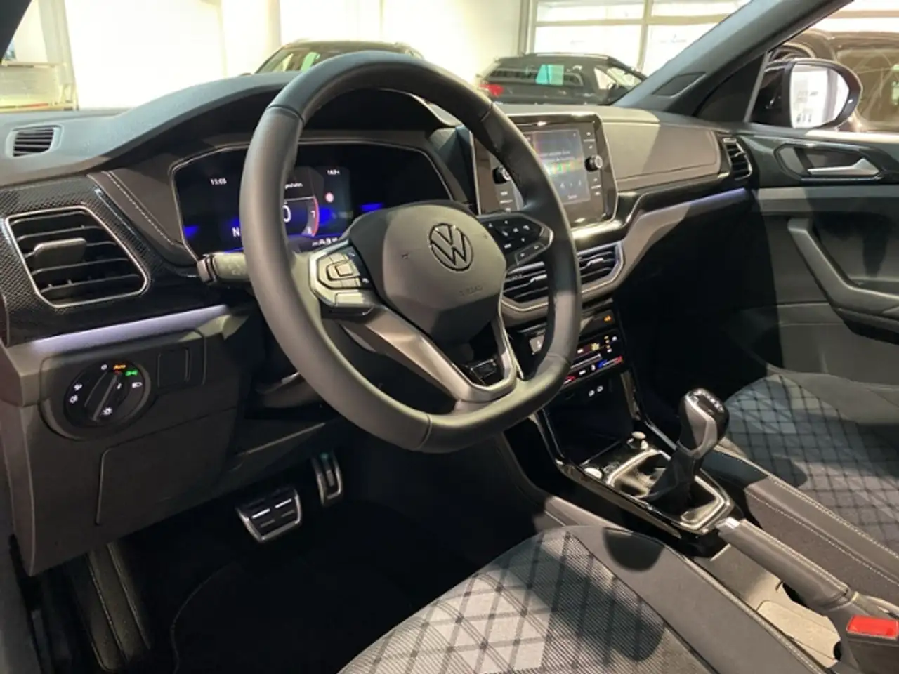 Volkswagen T-Cross 8