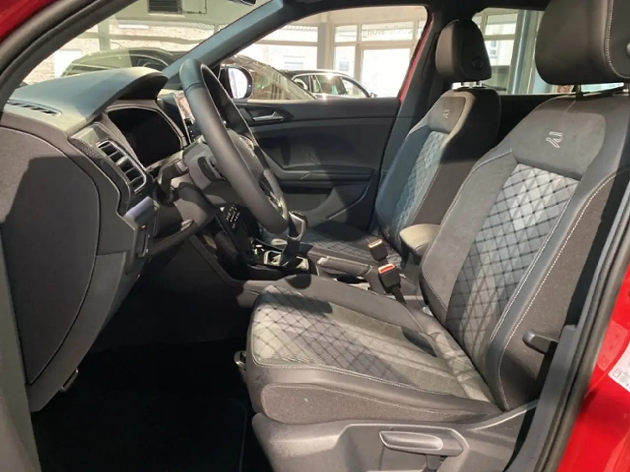 Volkswagen T-Cross 9