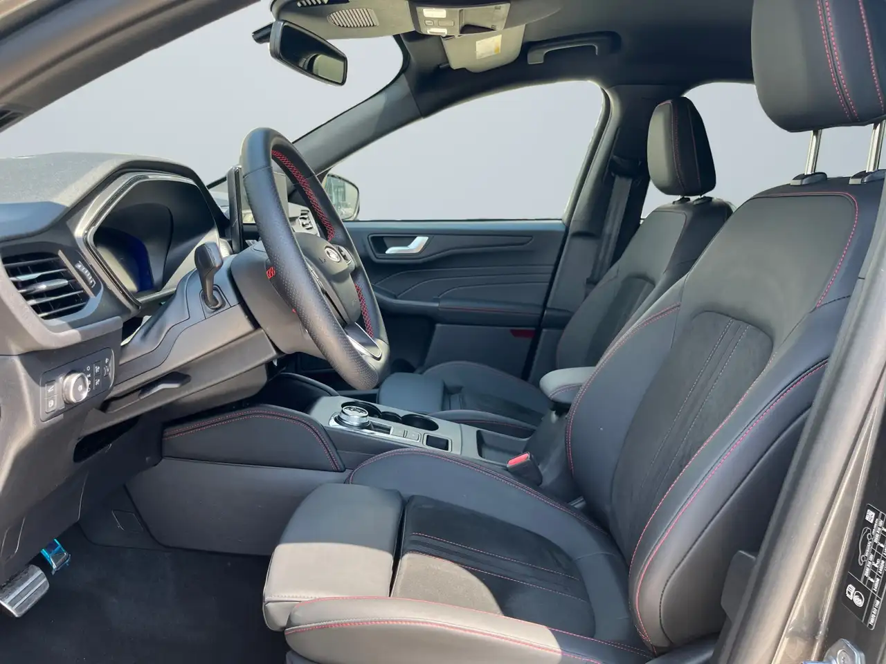 Ford Kuga IV 10