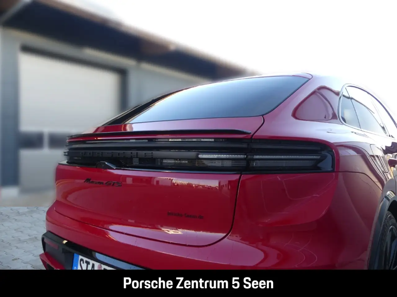 Porsche Macan 8