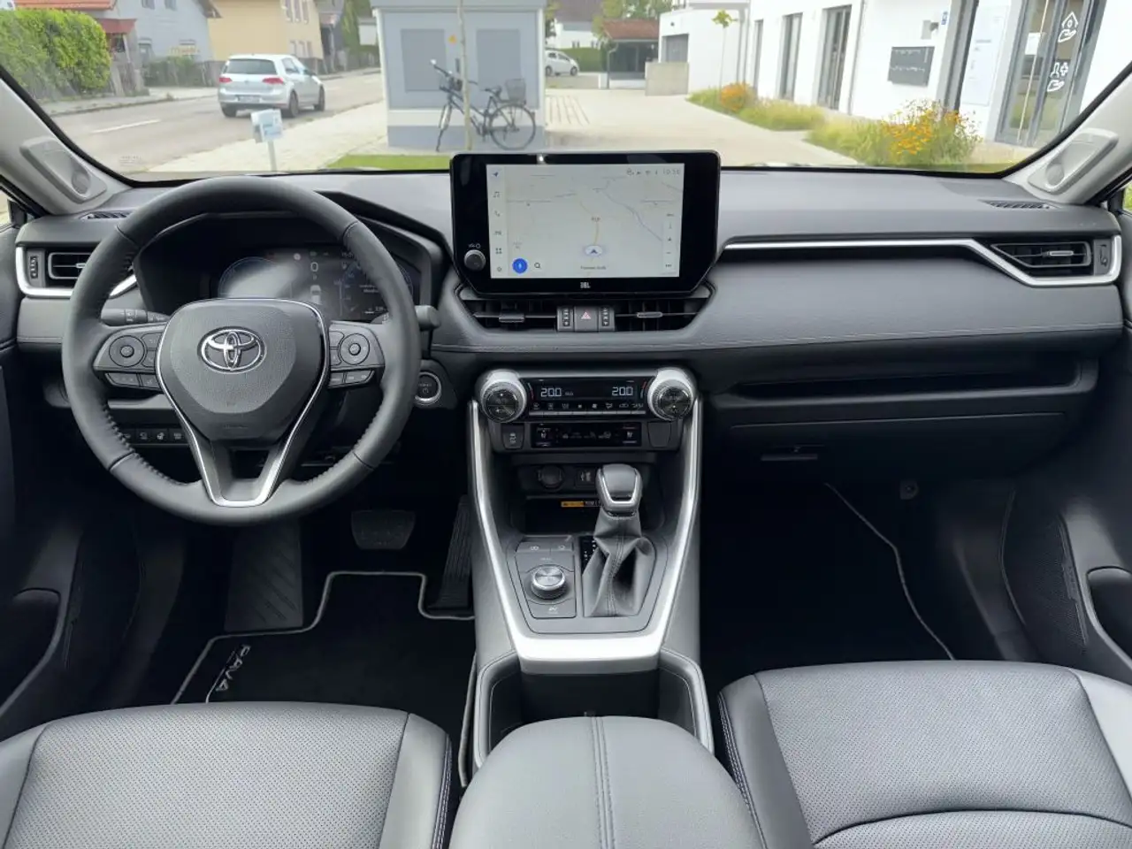 Toyota RAV4 12