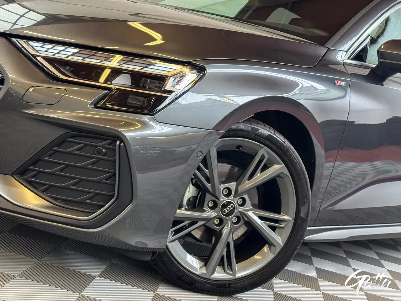 Audi A3 8