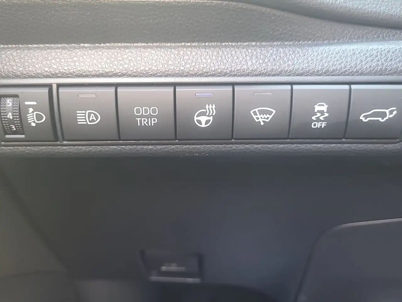 Toyota Corolla 16