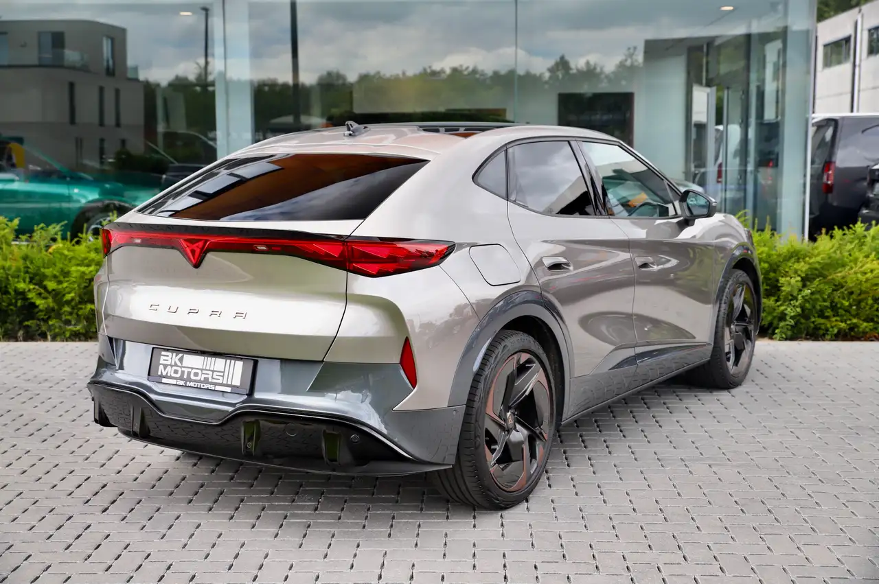 Cupra Tavascan 82 9