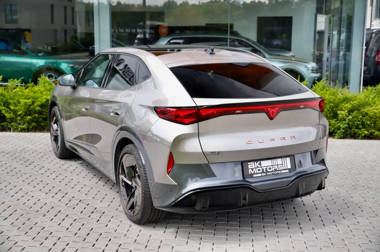Cupra Tavascan 82 12