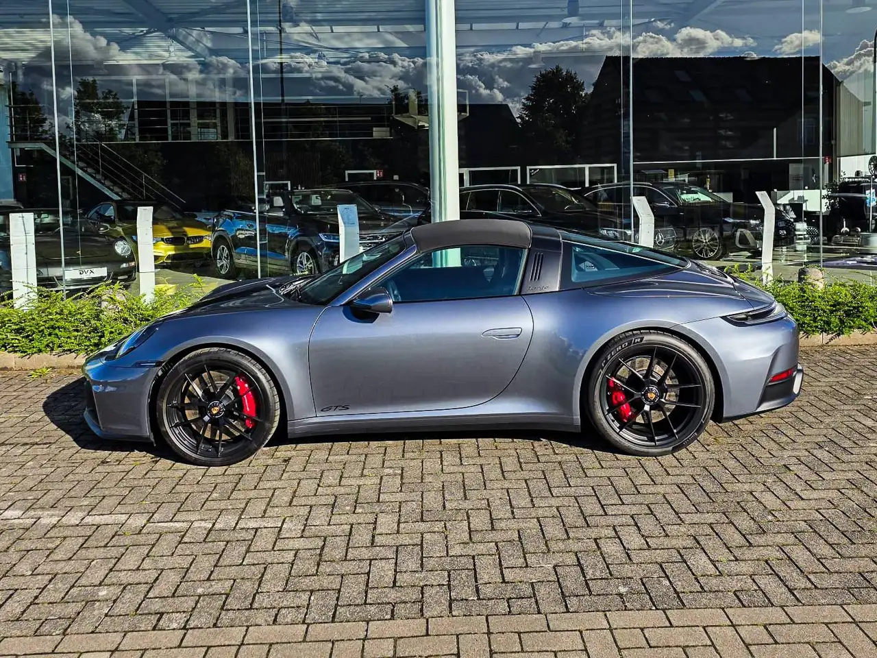 Porsche 992 9