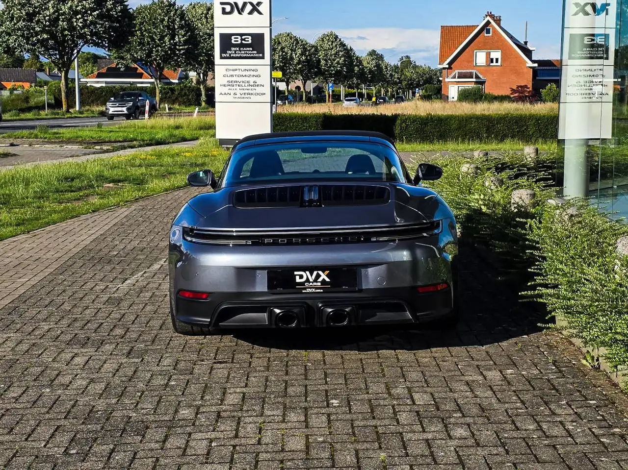 Porsche 992 11