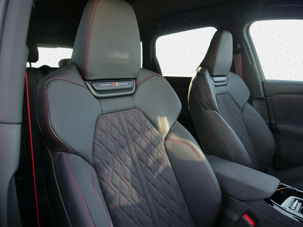 Audi Q6 11