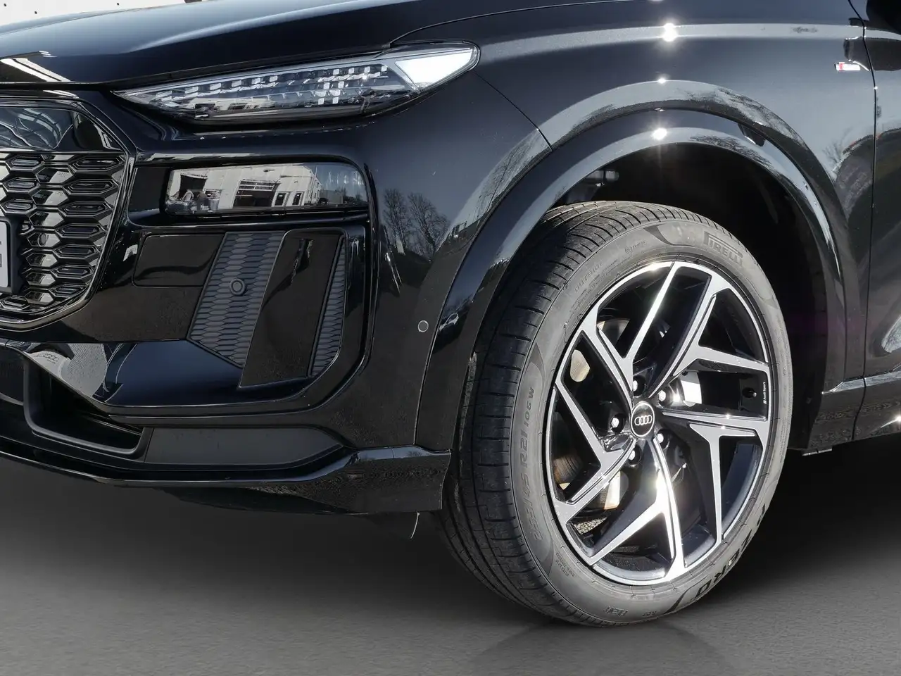 Audi Q6 14