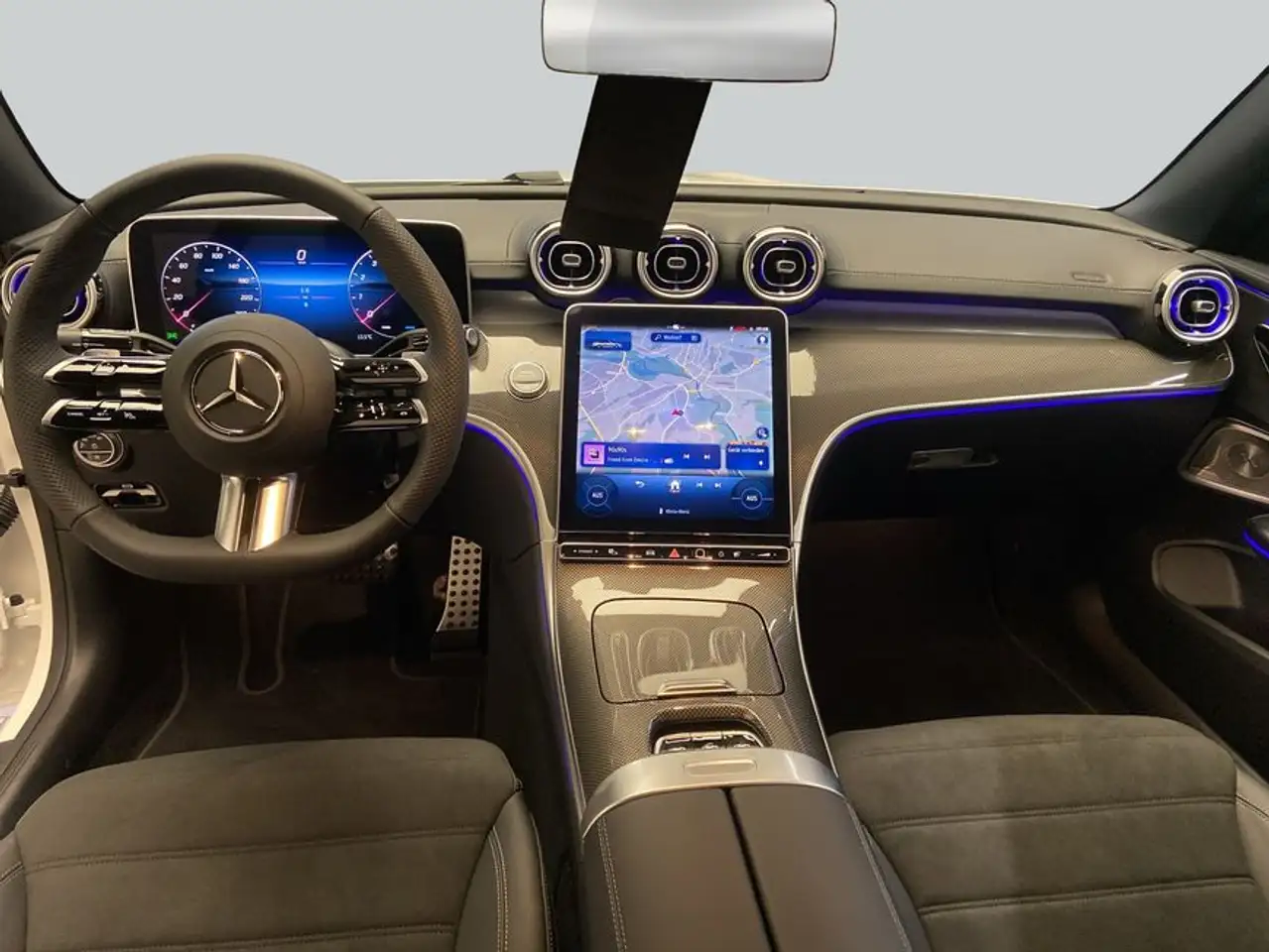 Mercedes-Benz CLE 200 11