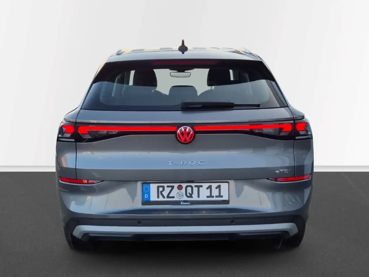 Volkswagen T-Roc 6