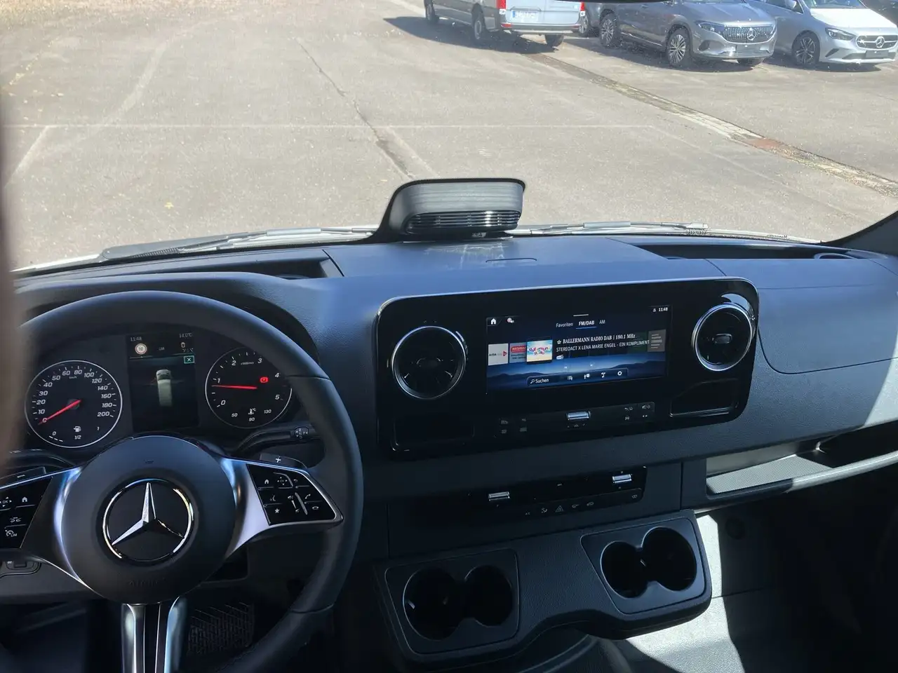 Mercedes-Benz Sprinter 11