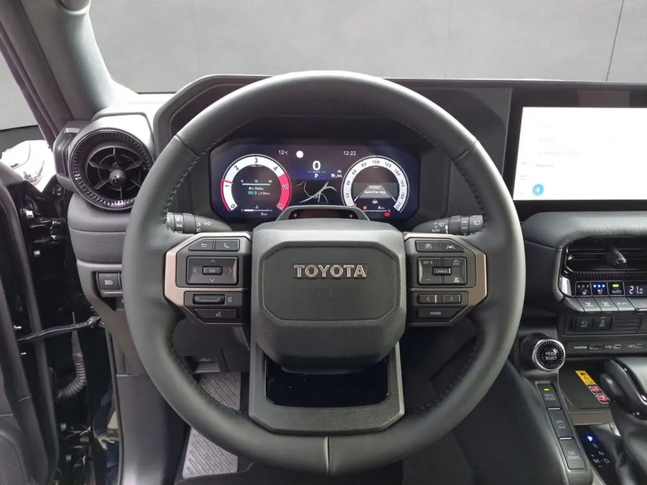 Toyota Land Cruiser 11
