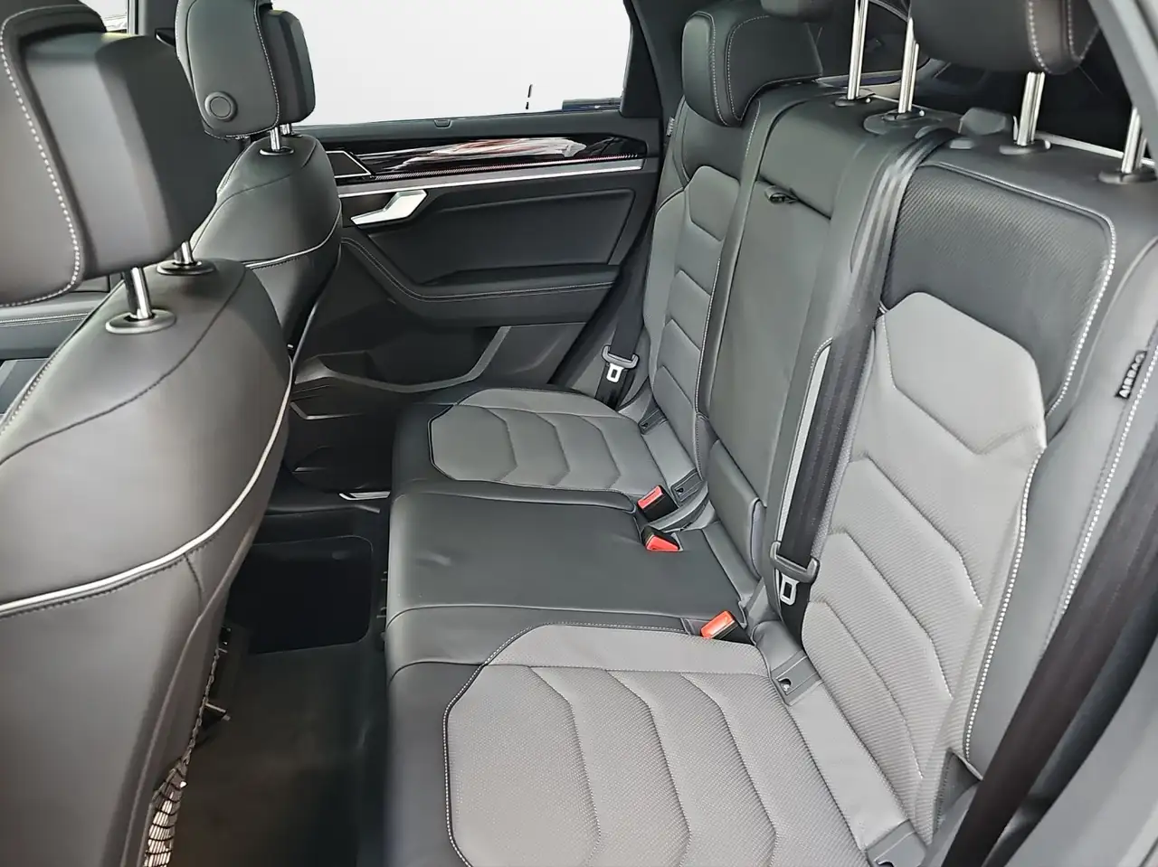 Volkswagen Touareg 12