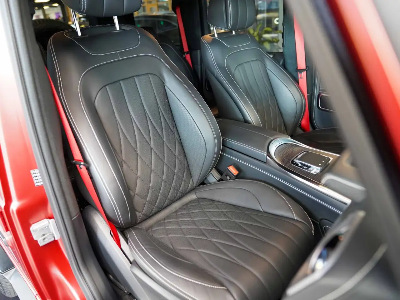Mercedes-Benz G 500 11