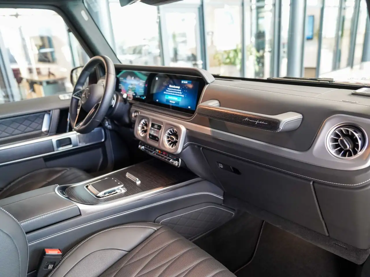 Mercedes-Benz G 500 12