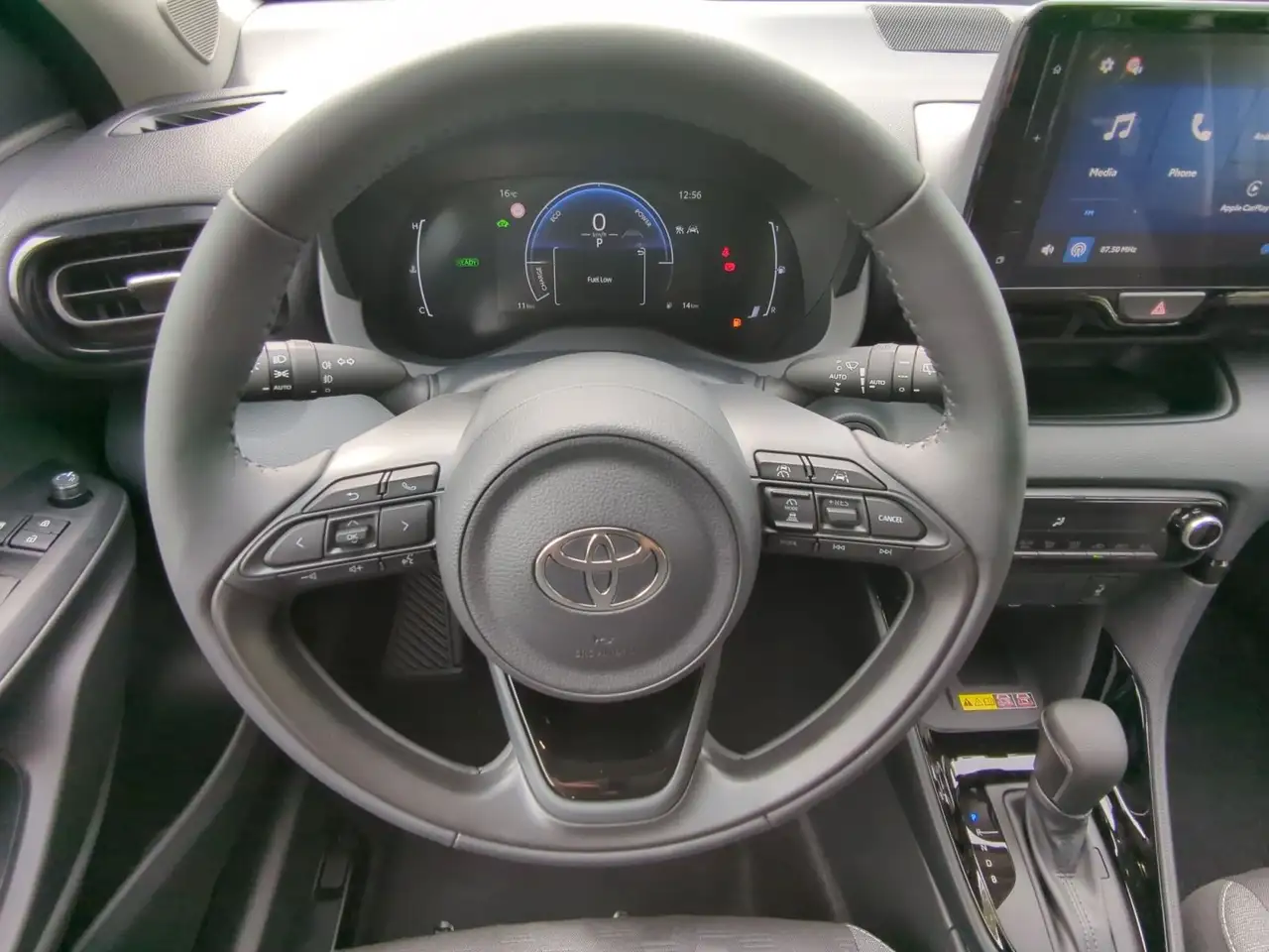 Toyota Yaris 10