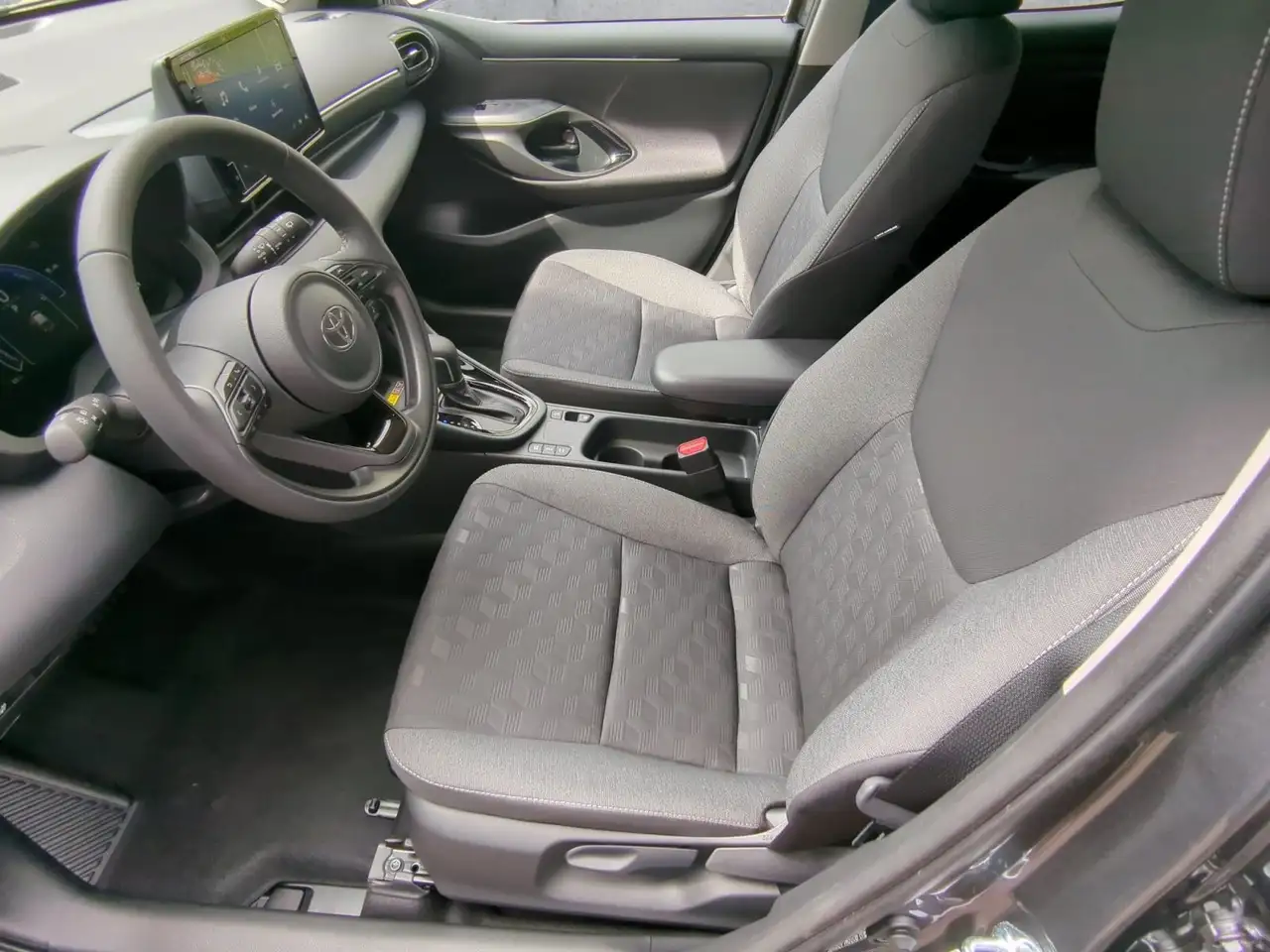 Toyota Yaris 12