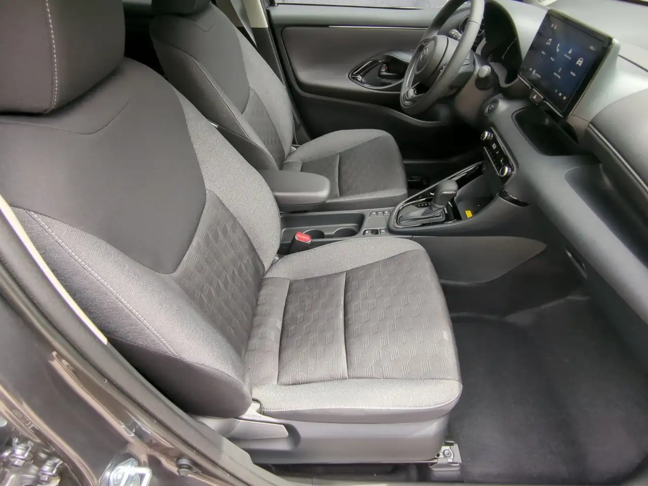 Toyota Yaris 13