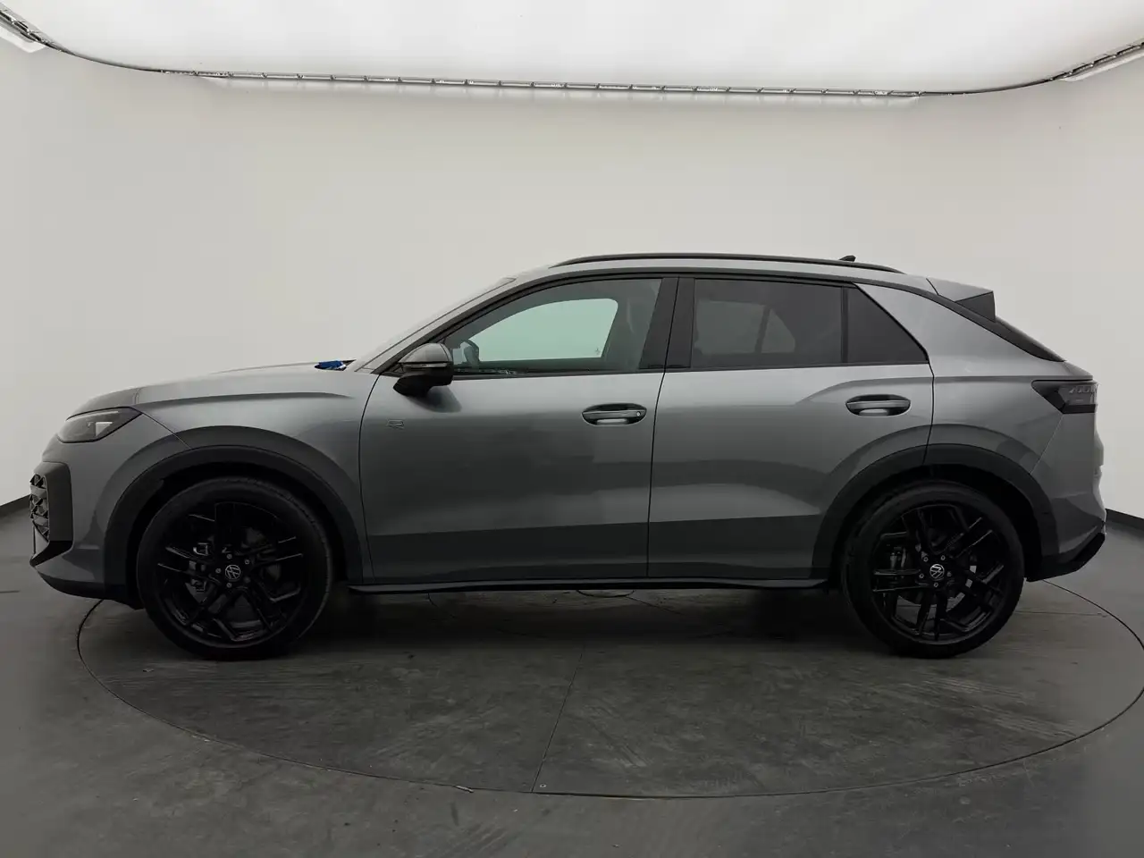 Volkswagen T-Roc 5
