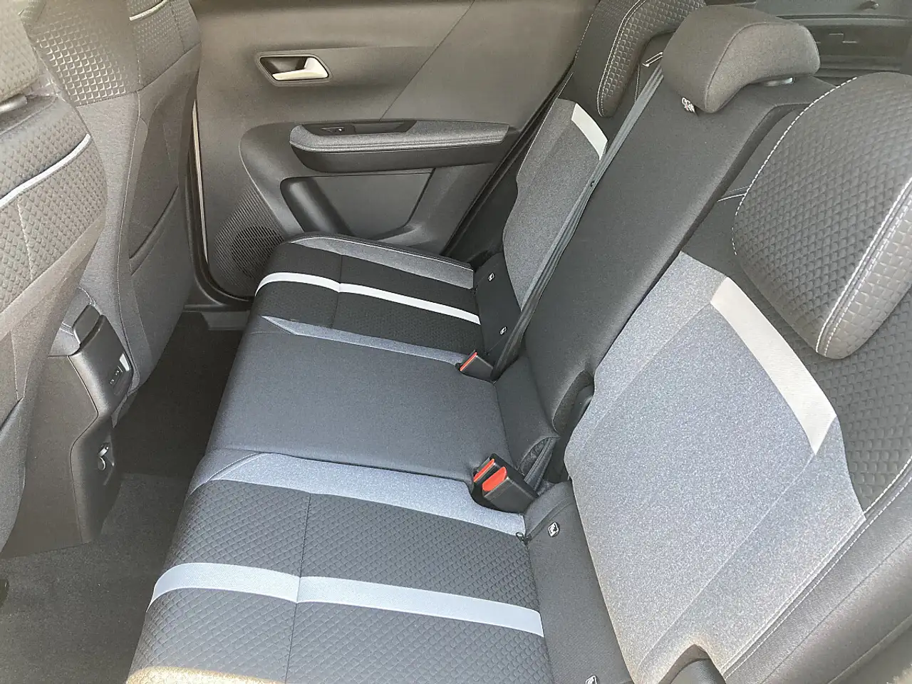 Opel Frontera 12