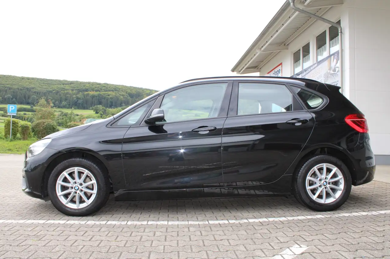 BMW 220 i 2