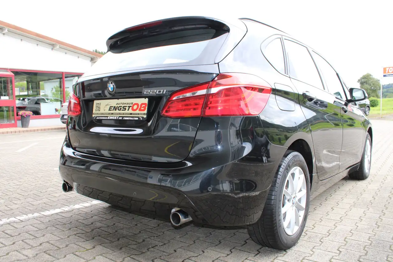 BMW 220 i 4