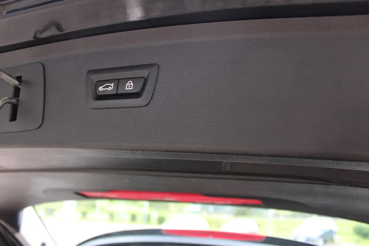 BMW 220 i 9