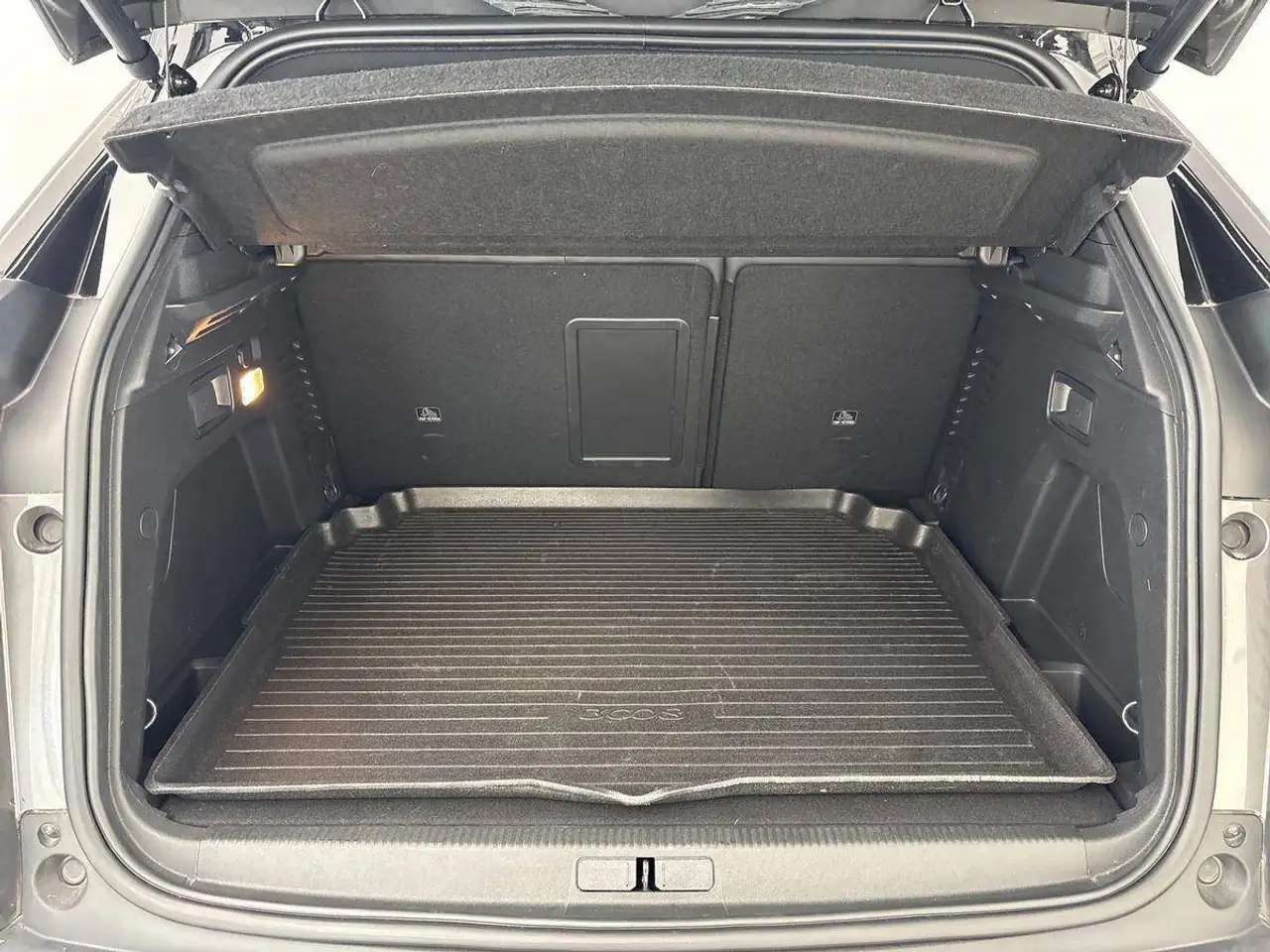 Peugeot 3008 6