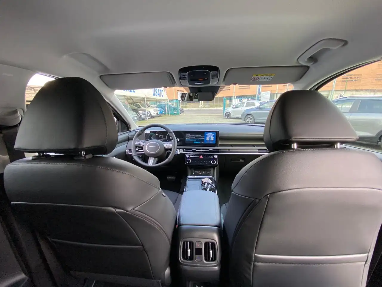 Hyundai TUCSON 12