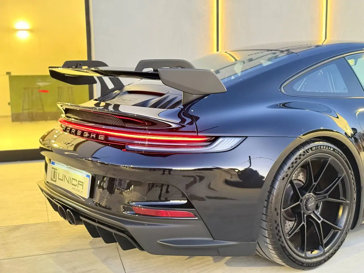Porsche 911 992 8