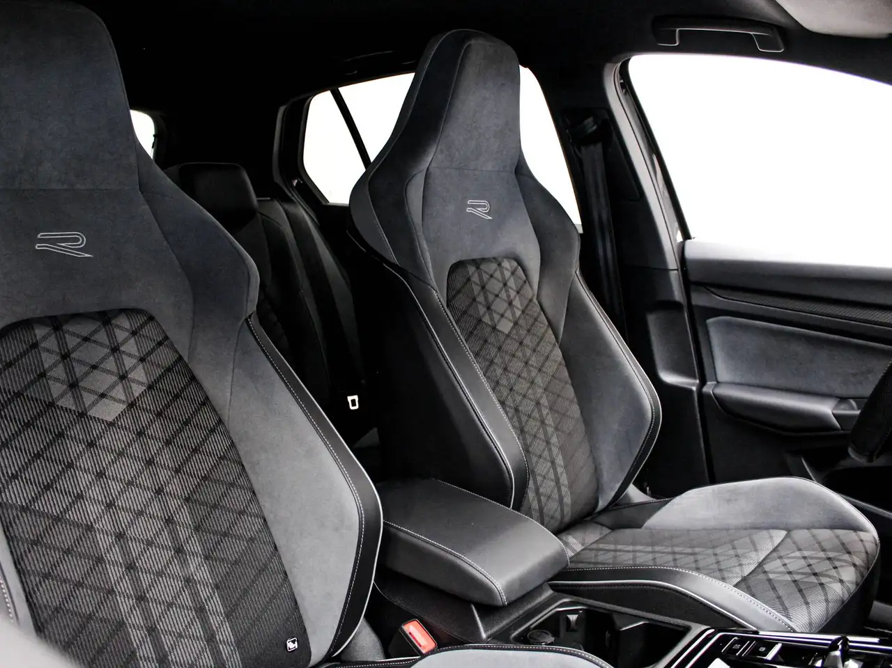 Volkswagen Golf 10