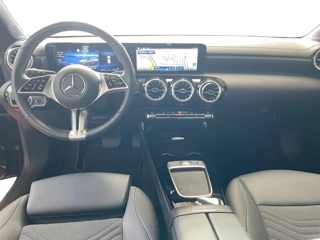 Mercedes-Benz CLA 200 5