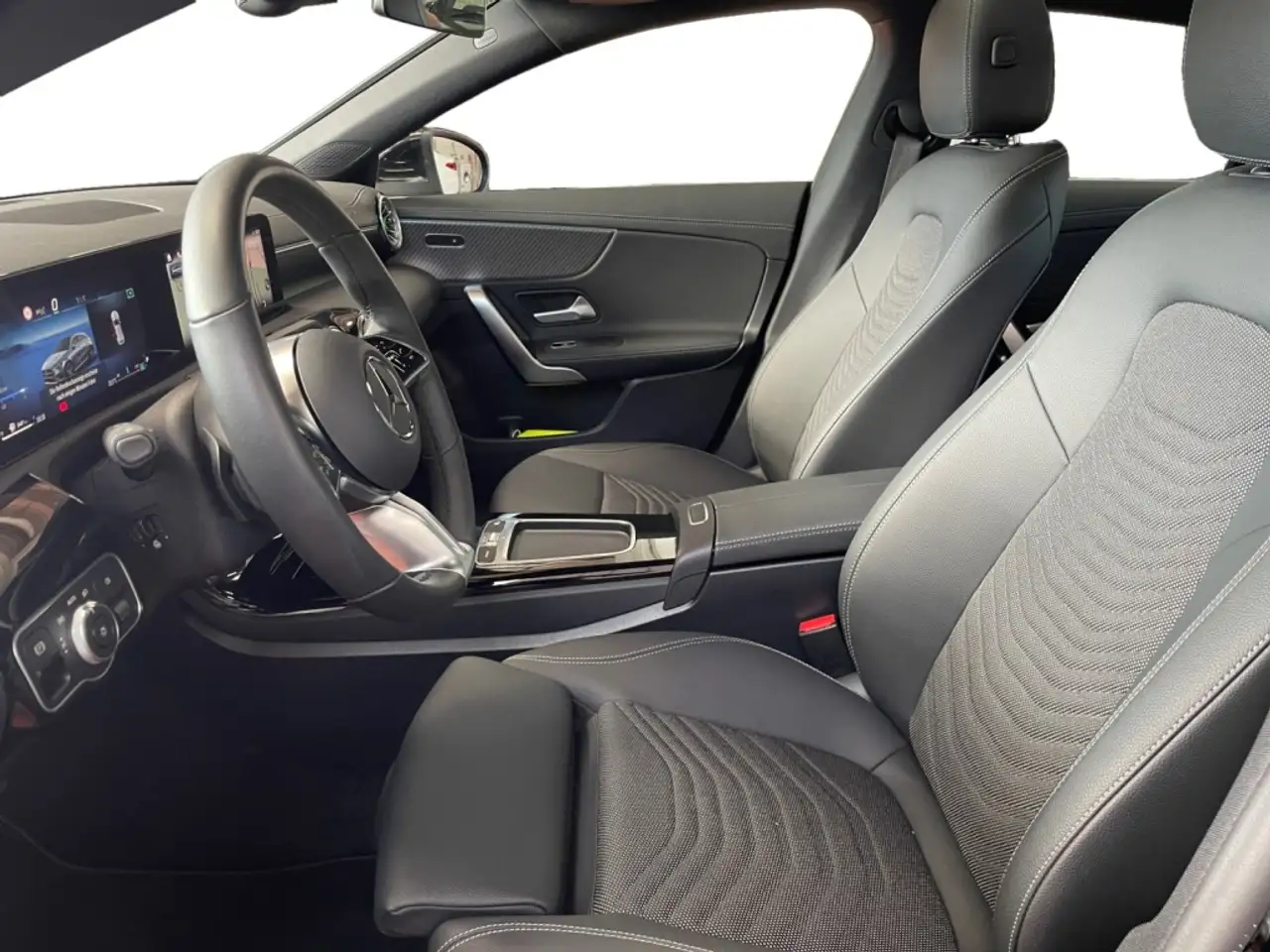 Mercedes-Benz CLA 200 6