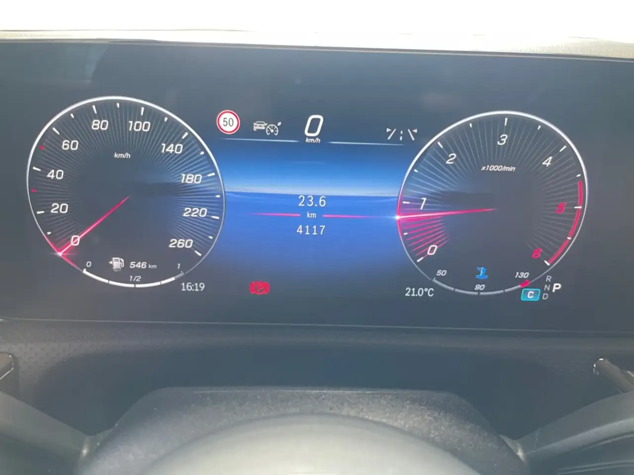 Mercedes-Benz CLA 200 10