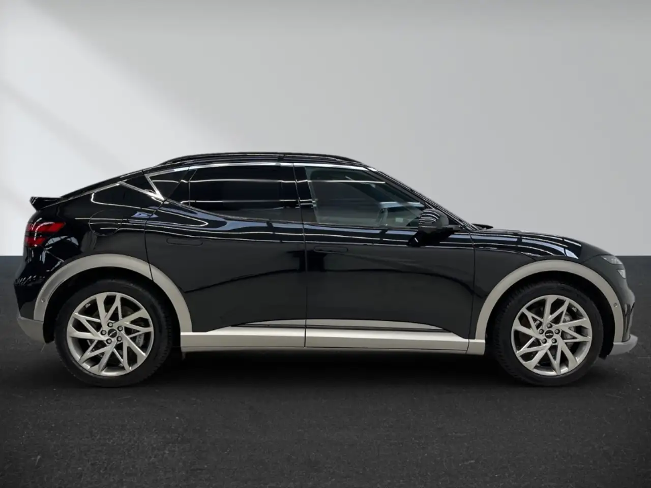 Genesis GV60 5