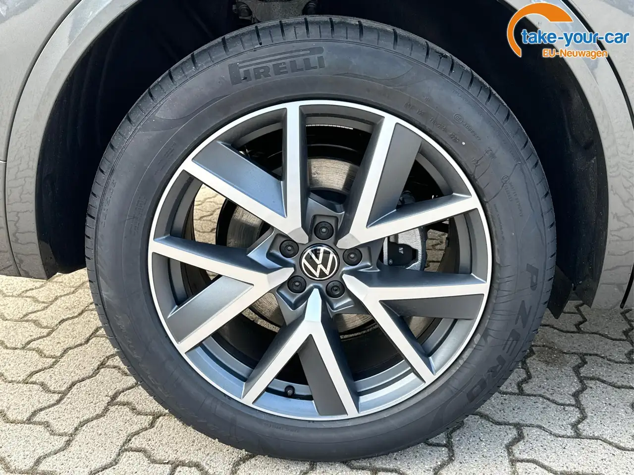 Volkswagen Touareg 12