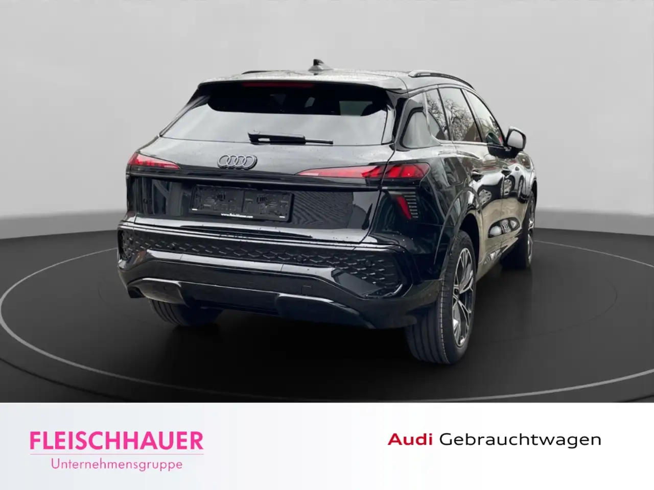 Audi Q3 6