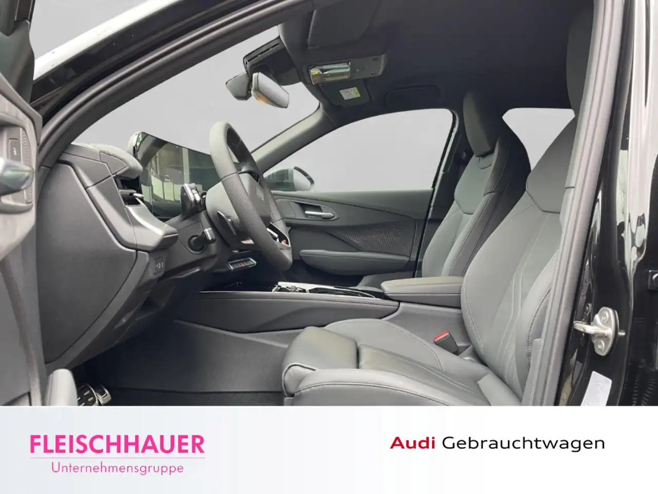 Audi Q3 10