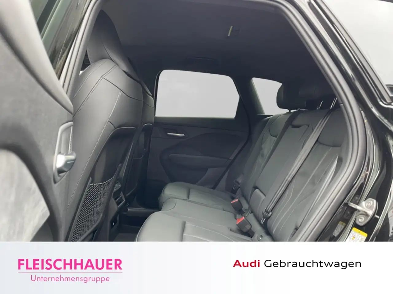 Audi Q3 11