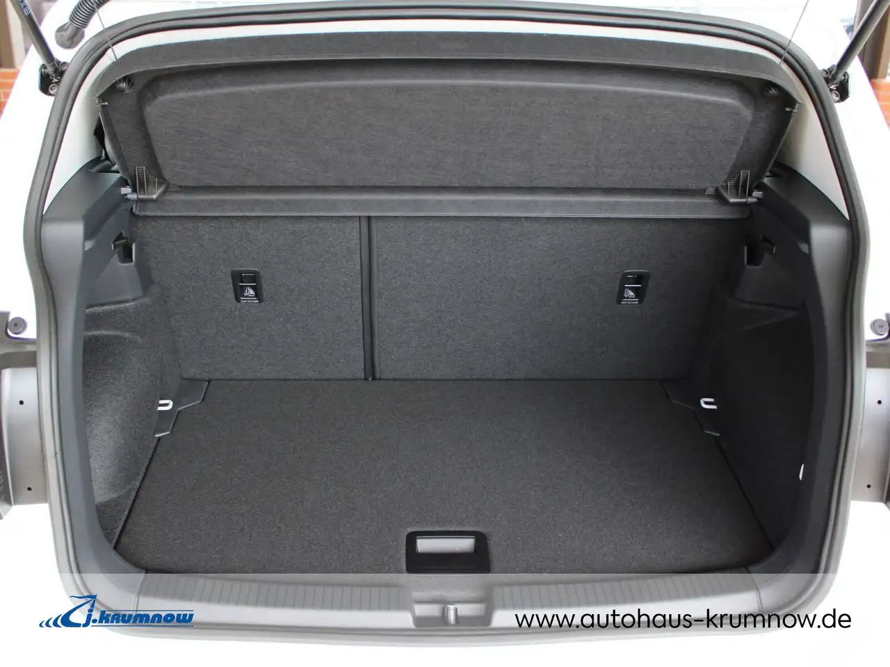 Volkswagen T-Cross 6