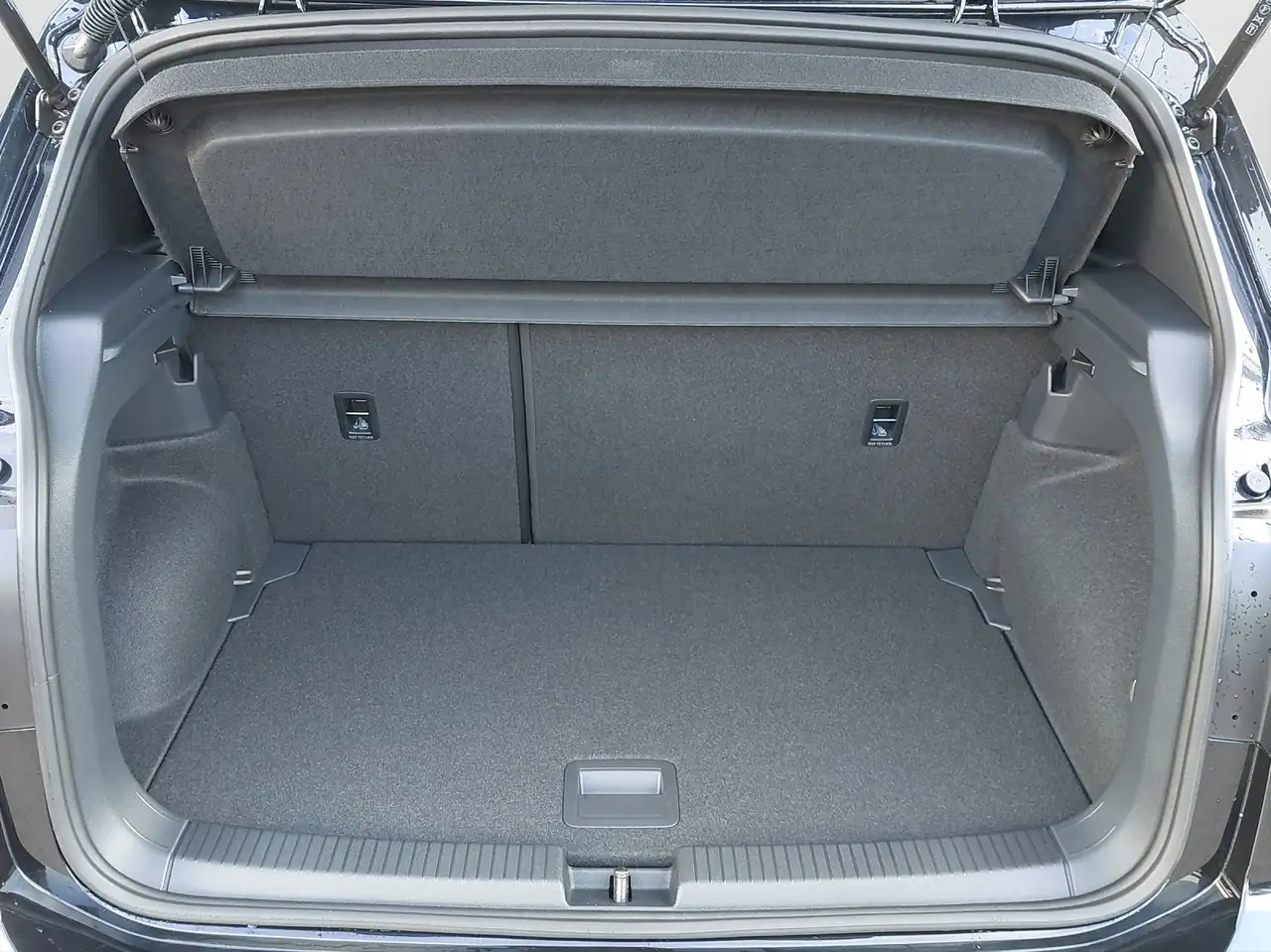 Volkswagen T-Cross 12