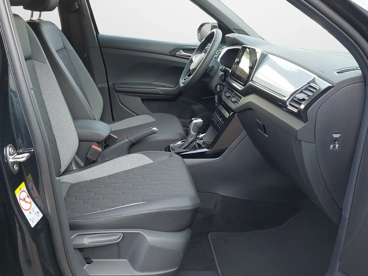 Volkswagen T-Cross 13
